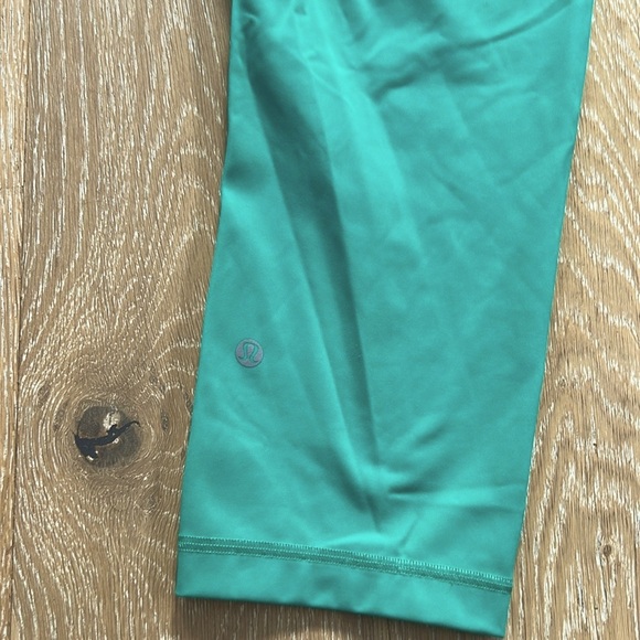 Lululemon 23" Swift Speed Crop - Picture 14 of 15